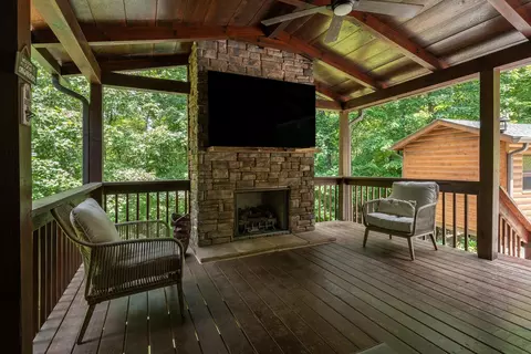 Exterior - 70 Snipe Ln, Murphy, NC 28906 photo 5 of 15