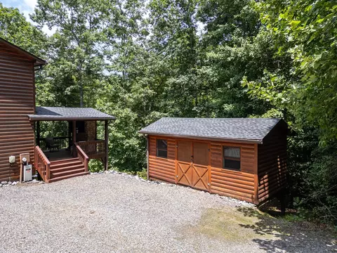 Exterior - 70 Snipe Ln, Murphy, NC 28906 photo 10 of 15