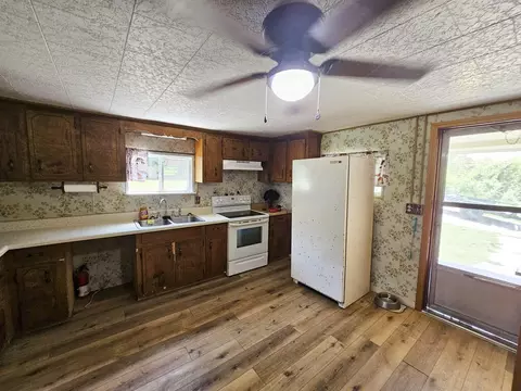 Kitchen - 34 Trull Rd, Marble, NC 28905 photo 2 of 3