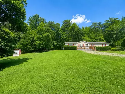 Exterior - 350 Bobcat Ln, Warne, NC 28909 photo 7 of 7