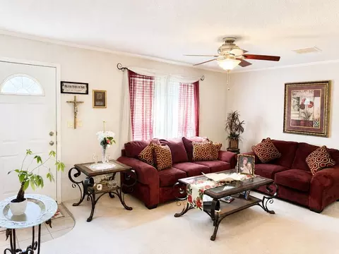 Living - 350 Bobcat Ln, Warne, NC 28909 photo 2 of 5