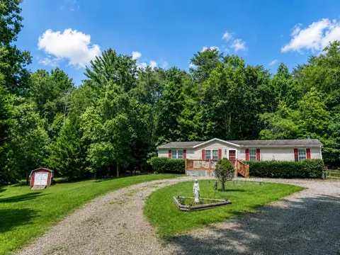 Exterior - 350 Bobcat Ln, Warne, NC 28909 photo 6 of 7