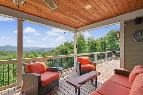 Exterior - 575 Longview Dr, Hayesville, NC 28904 photo 5 of 9