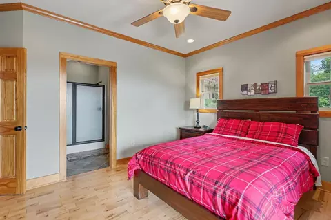 Bedroom - 575 Longview Dr, Hayesville, NC 28904 photo 3 of 7