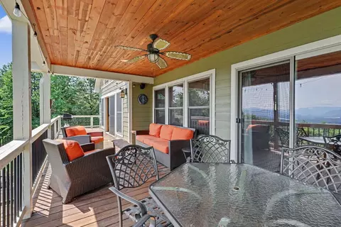 Exterior - 575 Longview Dr, Hayesville, NC 28904 photo 6 of 9