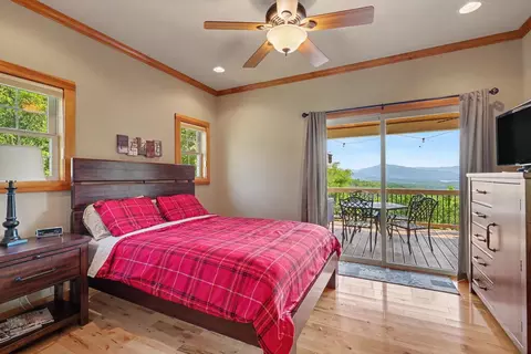 Bedroom - 575 Longview Dr, Hayesville, NC 28904 photo 2 of 7