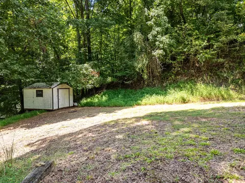 Exterior - 525 Beaver Ridge Rd, Murphy, NC 28906 photo 12 of 15