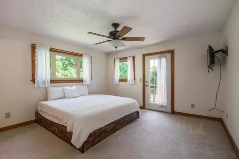 Bedroom - 525 Beaver Ridge Rd, Murphy, NC 28906 photo 3 of 4