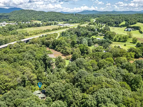 View/Area - 525 Beaver Ridge Rd, Murphy, NC 28906 photo 3 of 7