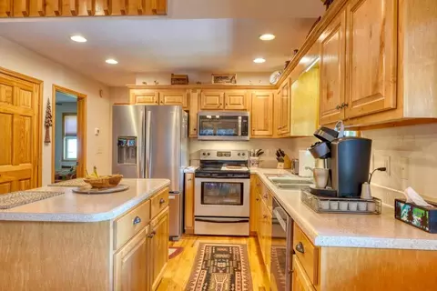 Kitchen - 143 Lawrence Dr, Murphy, NC 28906 photo 2 of 5