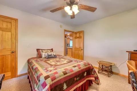 Bedroom - 143 Lawrence Dr, Murphy, NC 28906 photo 2 of 5