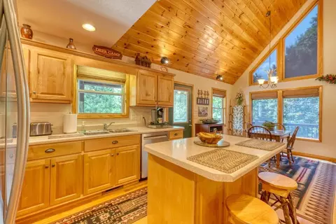 Kitchen - 143 Lawrence Dr, Murphy, NC 28906 photo 5 of 5