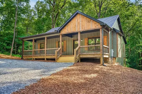 168 Reindeer Ln, Talking Rock, GA 30175