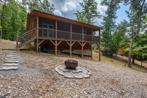 Exterior - 26 Carrolls Rdg, Murphy, NC 28906 photo 7 of 11