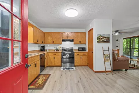Kitchen - 1105 Old Evans Rd, Murphy, NC 28906 photo 3 of 4