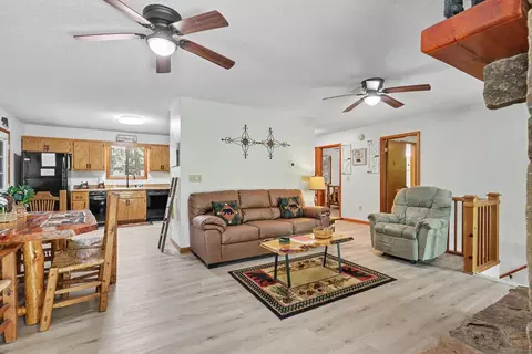 Living - 1105 Old Evans Rd, Murphy, NC 28906 photo 2 of 4