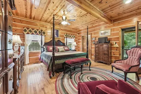 Bedroom - 105 Double Branch Trl, Murphy, NC 28906 photo 1 of 9