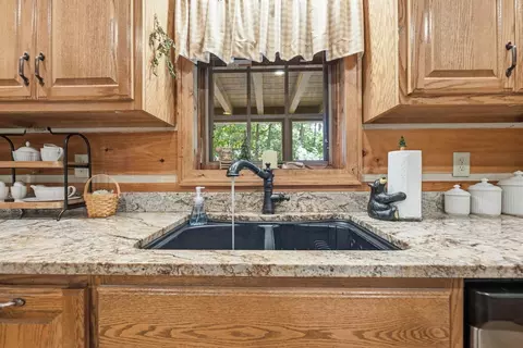 Kitchen - 105 Double Branch Trl, Murphy, NC 28906 photo 4 of 5