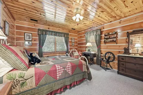 Bedroom - 105 Double Branch Trl, Murphy, NC 28906 photo 5 of 9