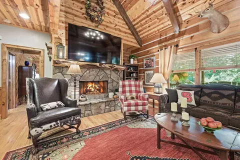 Living - 105 Double Branch Trl, Murphy, NC 28906 photo 1 of 3