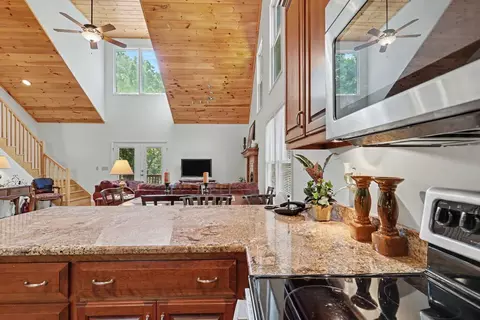 Kitchen - 526 Mcdonald Rd, Murphy, NC 28906 photo 5 of 5