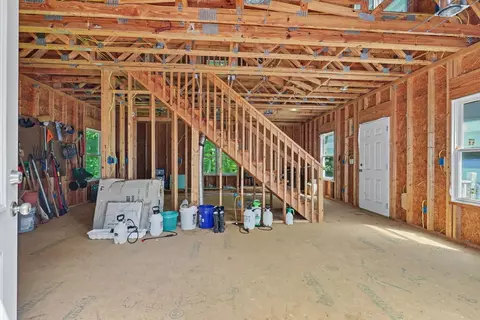 Entry Way - 526 Mcdonald Rd, Murphy, NC 28906 photo 9 of 12