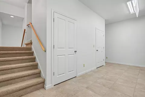 Entry Way - 526 Mcdonald Rd, Murphy, NC 28906 photo 8 of 12