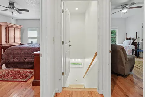 Entry Way - 526 Mcdonald Rd, Murphy, NC 28906 photo 7 of 12