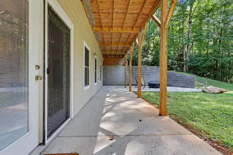 Exterior - 526 Mcdonald Rd, Murphy, NC 28906 photo 8 of 23