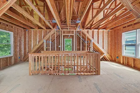Entry Way - 526 Mcdonald Rd, Murphy, NC 28906 photo 11 of 12