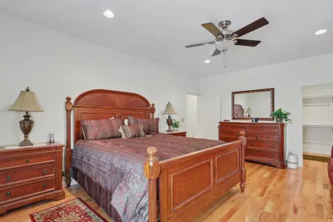 Bedroom - 526 Mcdonald Rd, Murphy, NC 28906 photo 4 of 11