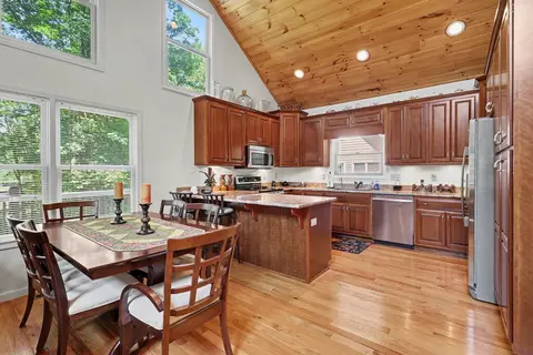 Kitchen - 526 Mcdonald Rd, Murphy, NC 28906 photo 1 of 5