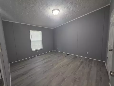 Bedroom - 1985 Andrews Rd, Murphy, NC 28906 photo 2 of 2