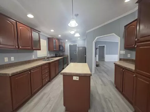 Kitchen - 1985 Andrews Rd, Murphy, NC 28906 photo 1 of 2
