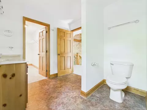 Bath - 121 High Ridge Rd, Murphy, NC 28906 photo 6 of 6