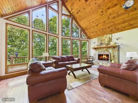 Living - 121 High Ridge Rd, Murphy, NC 28906 photo 3 of 6