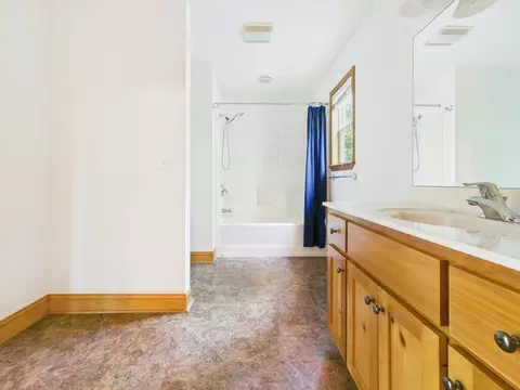 Bath - 121 High Ridge Rd, Murphy, NC 28906 photo 5 of 6