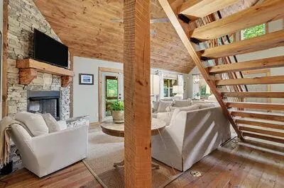Entry Way - 167 Anglers Loop, Blue Ridge, GA 30513 photo 1 of 3