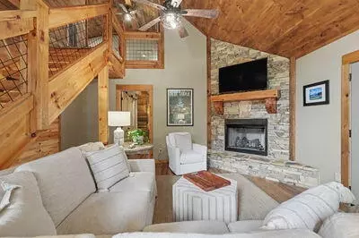 Living - 167 Anglers Loop, Blue Ridge, GA 30513 photo 2 of 5