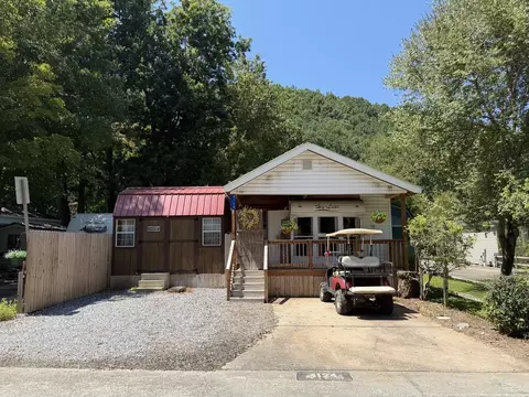4124 Riverbank Run, Hiawassee, GA 30546