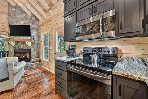 Kitchen - 407 Arrowhead Pass, Cherry Log, GA 30522 photo 3 of 5