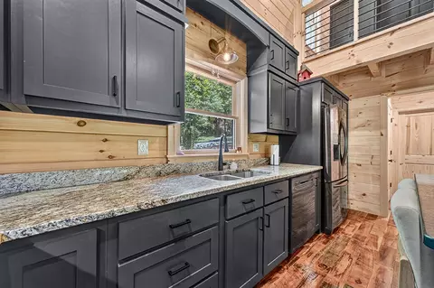 Kitchen - 407 Arrowhead Pass, Cherry Log, GA 30522 photo 5 of 5
