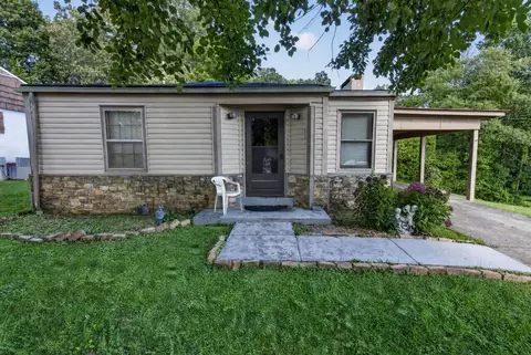 959 Hillcrest Dr, Blue Ridge, GA 30513