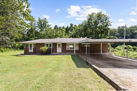 728 Bell Creek Rd, Hiawassee, GA 30546