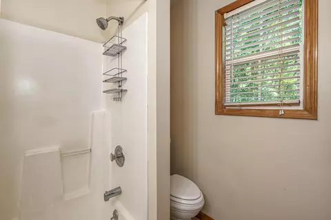 Bath - 55 Laurel Springs Dr, Murphy, NC 28906 photo 2 of 4