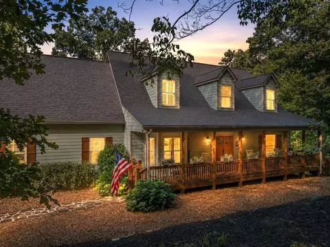70 Clear Creek Valley Dr, Ellijay, GA 30536