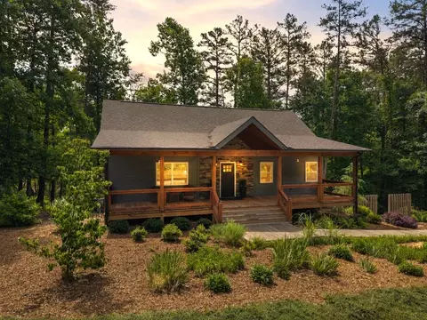 531 Sowers Rd, Blue Ridge, GA 30513
