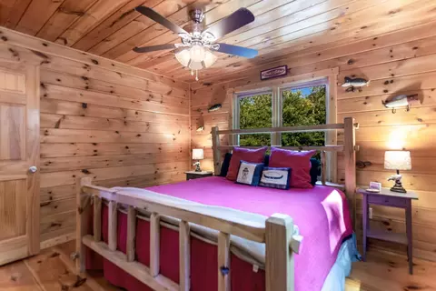 Bedroom - 20 Locust Pointe Trl, Murphy, NC 28906 photo 8 of 9