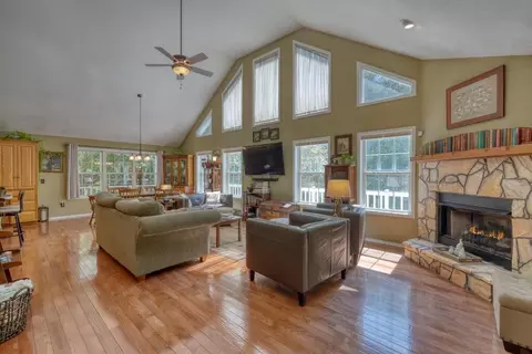 Living - 775 Hillside Dr, Warne, NC 28909 photo 1 of 4