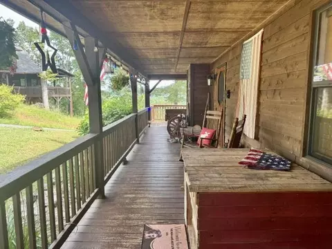 Exterior - 36 Dwaynes Trl, Murphy, NC 28906 photo 3 of 5
